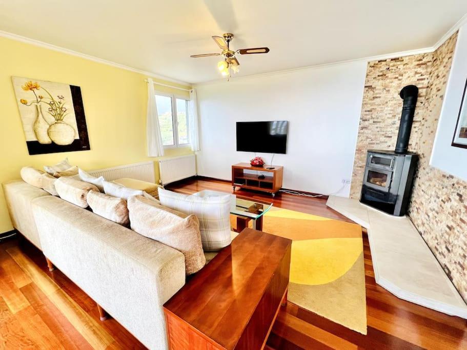Casa Amarela By Your Madeira Rentals ปอนตา ดู โซล ภายนอก รูปภาพ