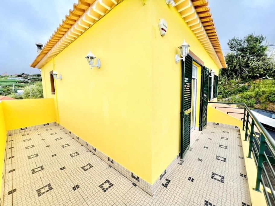 Casa Amarela By Your Madeira Rentals ปอนตา ดู โซล ภายนอก รูปภาพ
