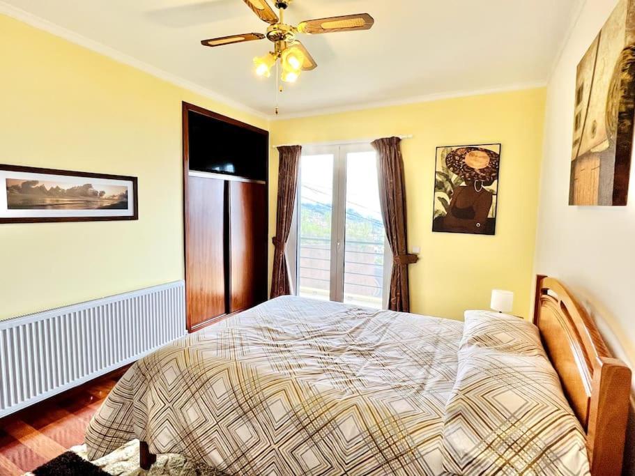 Casa Amarela By Your Madeira Rentals ปอนตา ดู โซล ภายนอก รูปภาพ